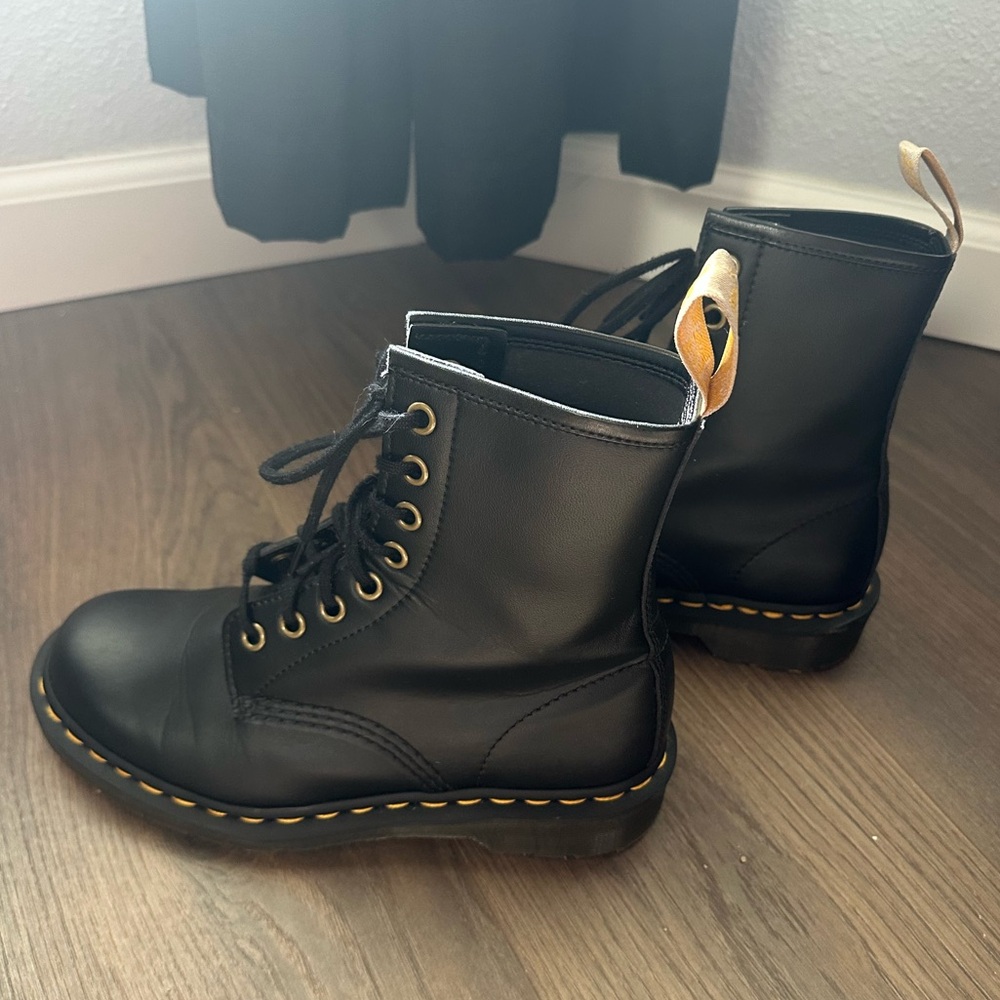 Black Lace-Up Dr Marten 1460 Boots. Size 6
